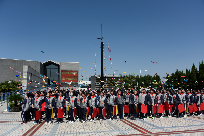 海军诞生地纪念馆举行 “热血青春，强军传承”仪式